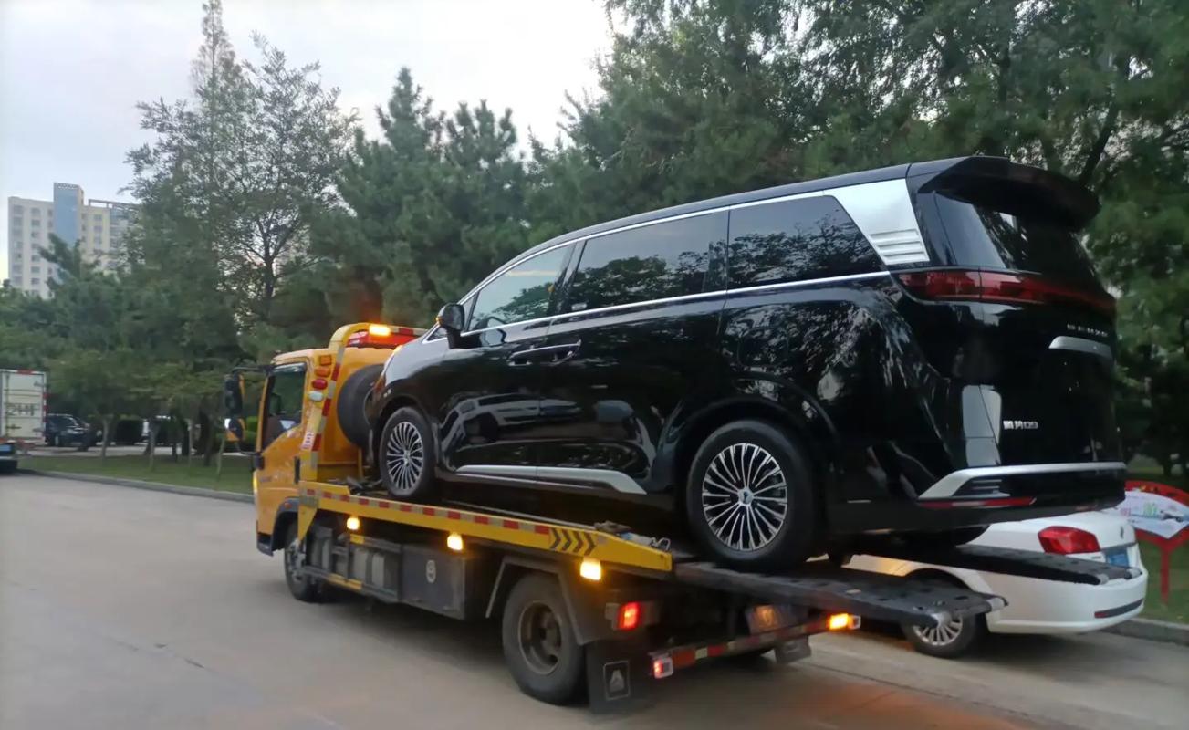 淮安市清江浦区高速救援轿车托运汽车搭电道路救援汽车救援拖车救援