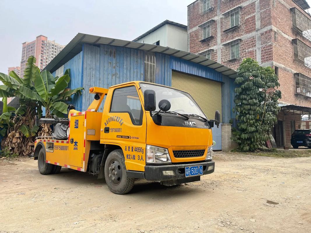 蓝牌拖车.转让2019年4月,同威上装,2万多公里,车况精品